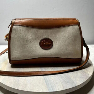 Vintage dooney and bourke leather Cream & tan purse